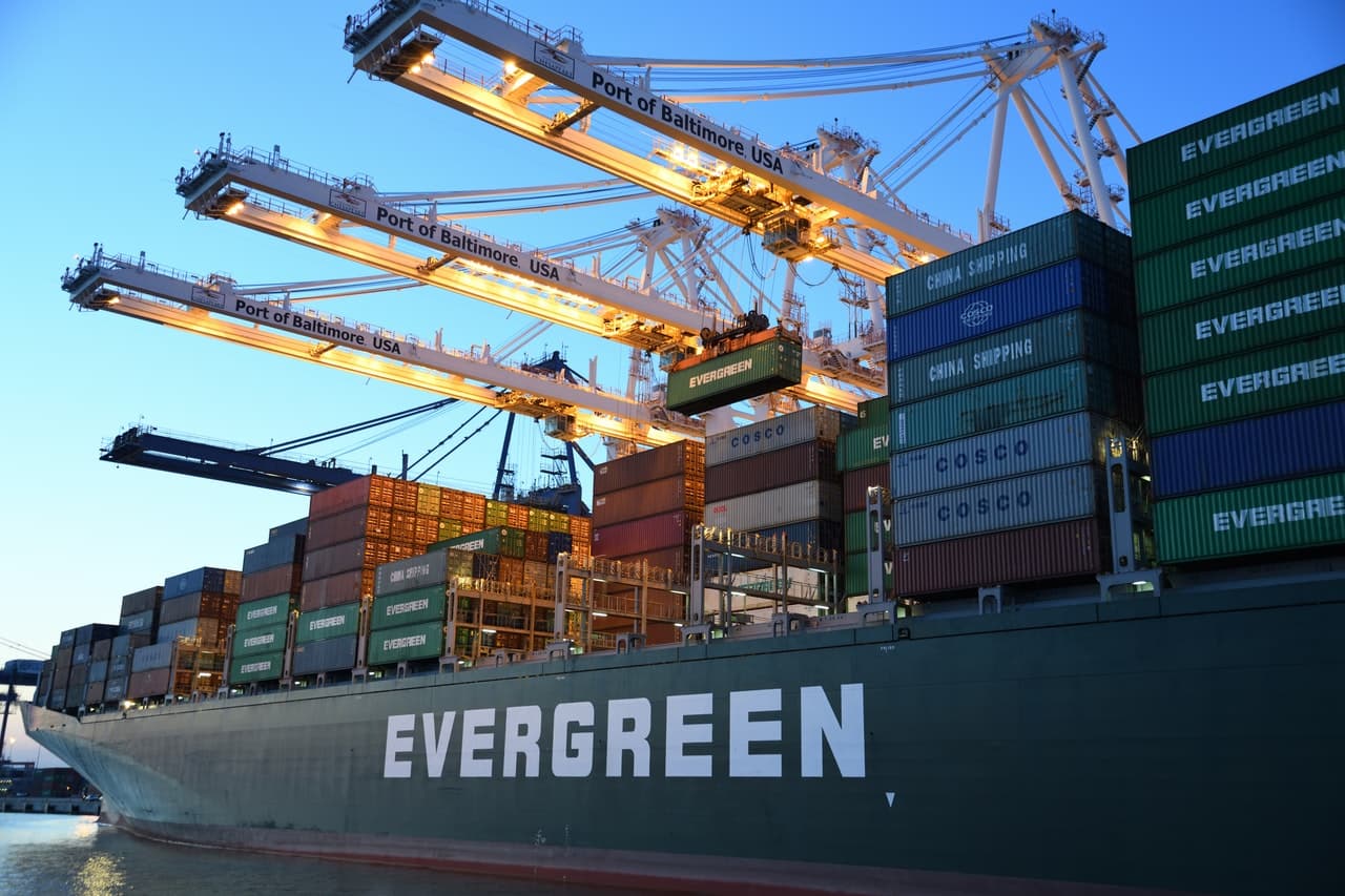 Las regulaciones y restricciones no arancelarias que todo exportador debe conocer